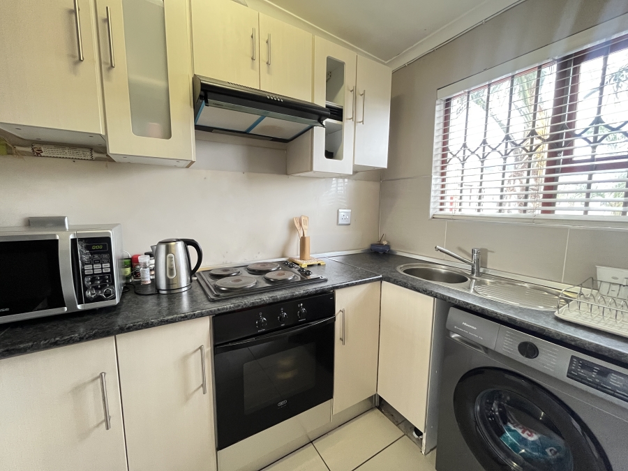 2 Bedroom Property for Sale in Parklands Western Cape